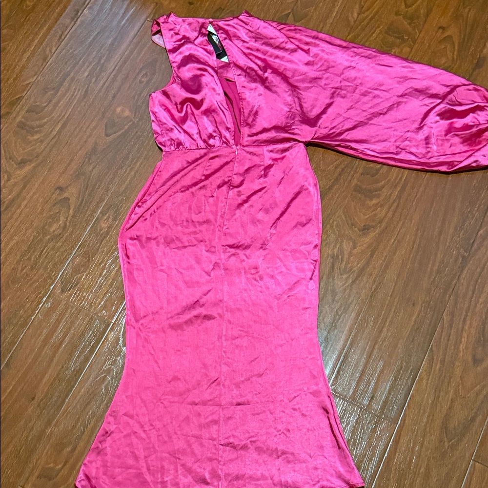 Club L London Pink Satin One Shoulder Dress - Picture 5 of 7